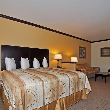 Best Western Plus Royal Mountain Inn & Suites Athens Habitación foto