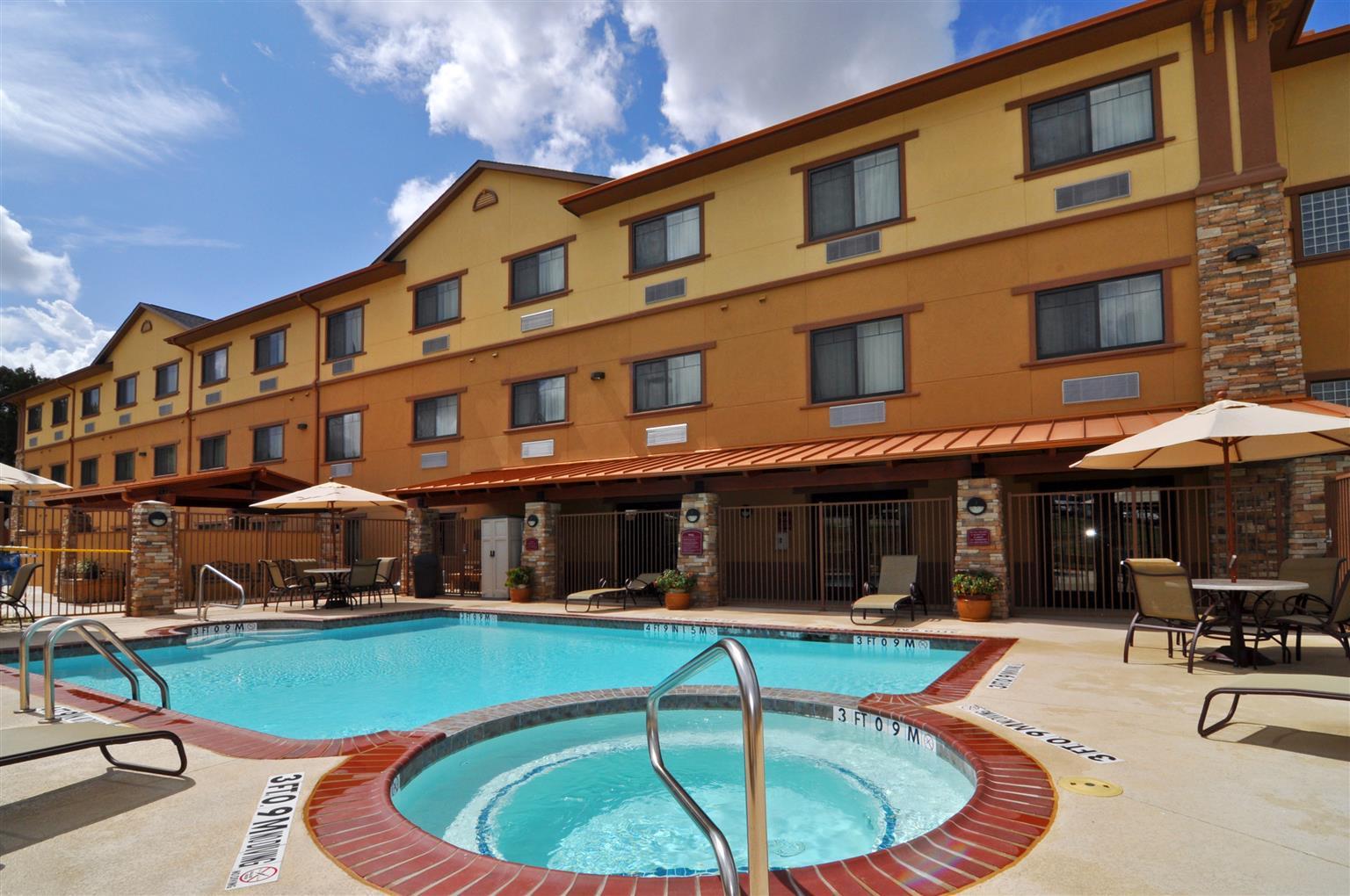 Best Western Plus Royal Mountain Inn & Suites Athens Exterior foto